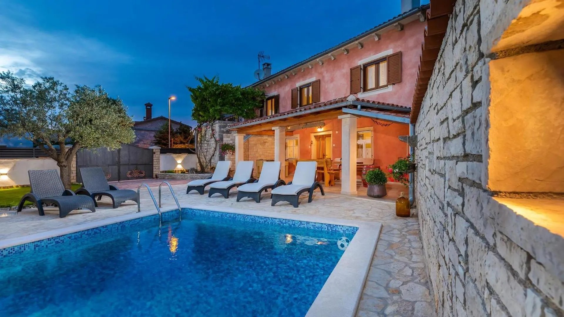 Casa Bepi Ferienhaus Mit Pool In Ruhiger Lage 칸파나르