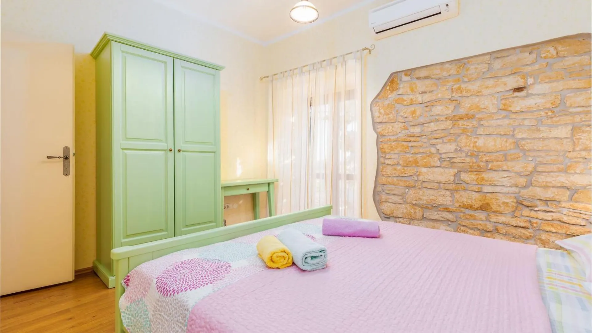 펜션 Casa Bepi Ferienhaus Mit Pool In Ruhiger Lage 칸파나르