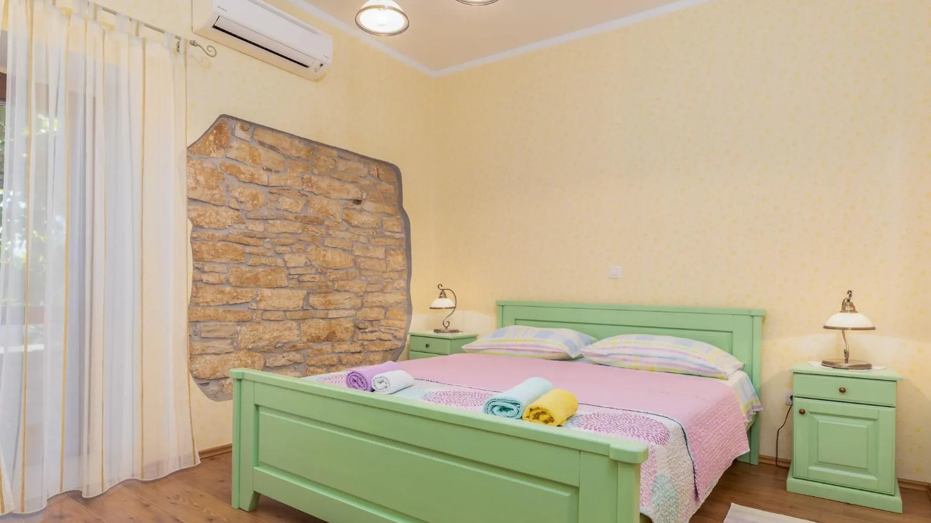 Casa Bepi Ferienhaus Mit Pool In Ruhiger Lage 칸파나르